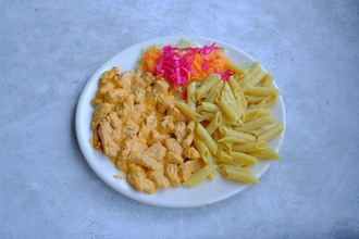Cheddar Soslu Tavuk görseli