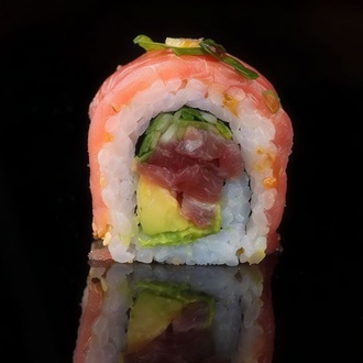 551. Special 2 - Double Tuna Avocado Roll (8 Parça) görseli