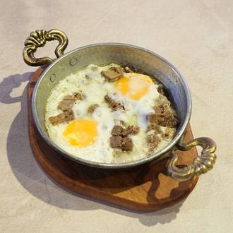 Sahanda Kavurmalı Yumurta görseli