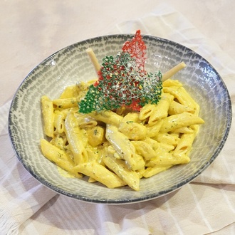 Köri Soslu Penne görseli