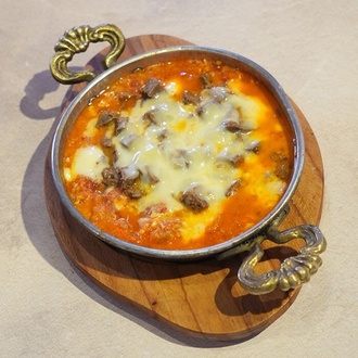 Kavurmalı Kaşarlı Menemen görseli