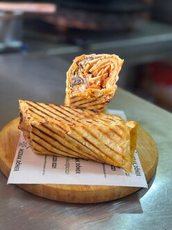 Köri Soslu Döner görseli