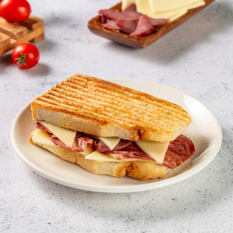 Dilli & Kaşarlı Tost görseli