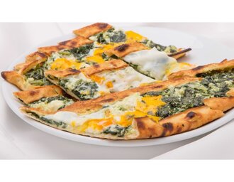 Otlu Peynirli Yumurtalı Pide görseli