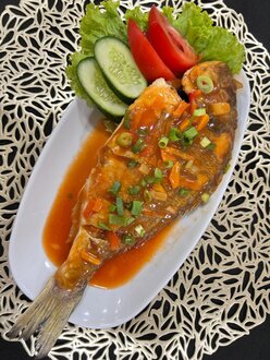 Ikan Goreng Saos Asam Manis görseli