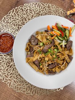 Kwetiau Beef Indonesian Rice Noodle görseli
