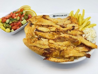 Pilav Üstü Tavuk Döner görseli