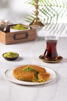 Peynirli Fıstıklı Künefe (2 Kişilik) görseli