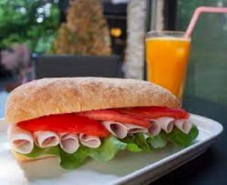 Bol Çeşit Kahvaltılık Sandviç + Portakal Suyu görseli