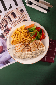 Mantar Soslu Izgara Tavuk görseli