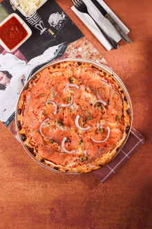 Füme Somonlu Pizza (Büyük Boy) görseli