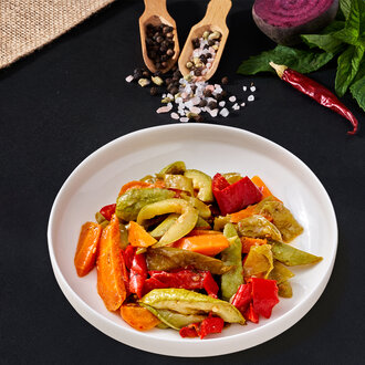 Fırında Mevsim Sebzeler görseli