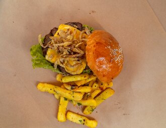 Truffle Munch Burger görseli