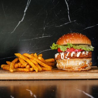 Chicken Ranch Burger Menü. görseli