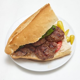 Yarım Ekmek Arası Izgara Köfte görseli