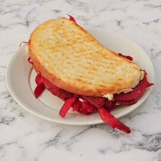 Sucuklu Tost görseli