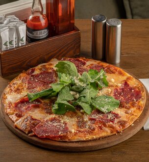 Füme Pizza (Orta Boy) görseli