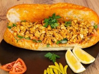 Ekmek Arası Tavuk Tantuni görseli