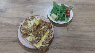 Kıymalı Kaşarlı Yumurtalı Kenarsız (Açık) görseli