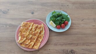 Kaşarlı Yumurtalı Pide görseli