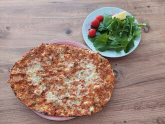 2 Adet Kaşarlı Lahmacun görseli