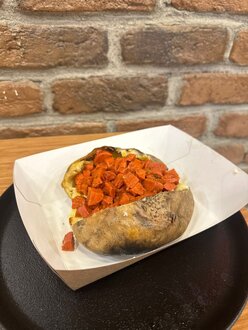 Soslu Dana Sosisli Kumpir görseli