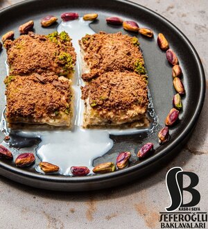 Fıstıklı Soğuk Baklava (1 Kg.) görseli