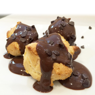 Belçika Çikolatası Soslu Profiterol (5-7 Kişilik) görseli