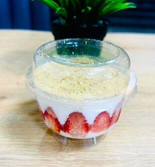 Çilekli Mag (35 Cl.) görseli