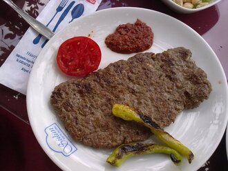 Odun Ateşinde Kuzu Satır Et görseli