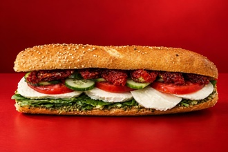 Mozarella&pesto Sandviç görseli
