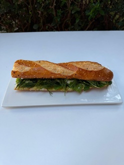 Avokado& Labne Sandviç görseli