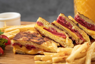 Bazlama Tost Sucuklu görseli