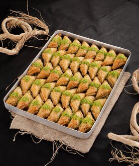 Tereyağlı Kaymaklı Şöbiyet (1 Tepsi) görseli