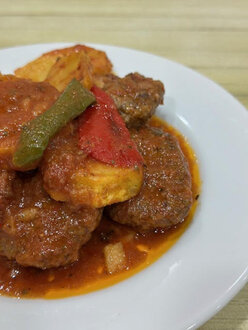 Fırında Köfte Patates görseli