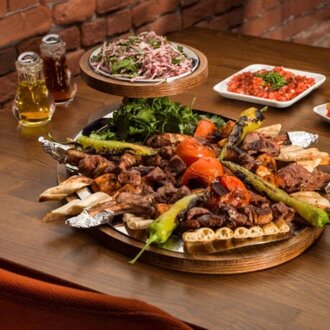 Meşhur Tarihi Spesiyal Kebap görseli