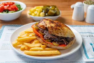 Tombik Ekmek Arası Et Döner görseli