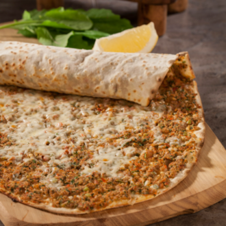 Kaşarlı Lahmacun görseli