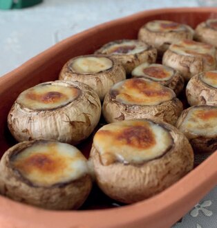 Kiremitte Kaşarlı Mantar görseli