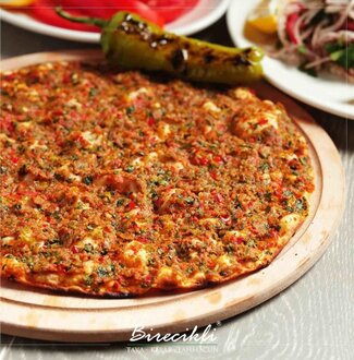 Antep Lahmacun (Sarımsaklı) görseli