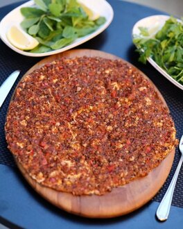 Urfa Lahmacun (Soğanlı) görseli