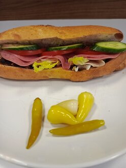 Salamlı Sandviç görseli