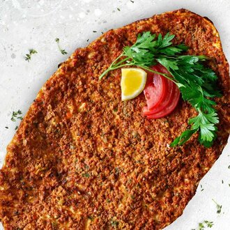 Lahmacun görseli