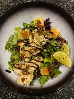 Baby Enginarlı Mevsim Salatası görseli