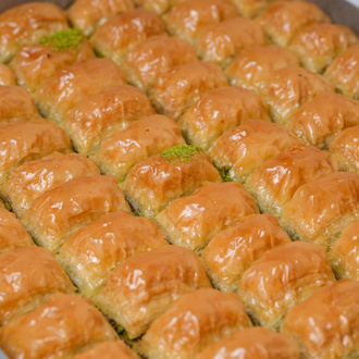 Fıstıklı Baklava ( 1 Kg ) görseli