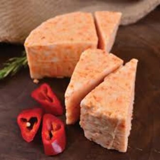 Pul Biberli Balıkesir Keçi Peyniri (100 Gr) görseli