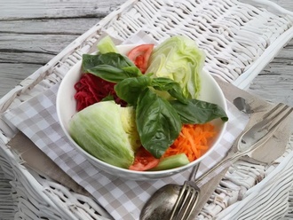 Mevsim Salata görseli