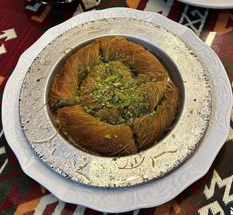 Antep Fıstıklı Burma Kadayıf görseli
