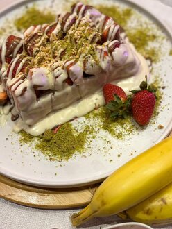 Beyaz Çikolatalı Çilekli Waffle (Büyük) görseli