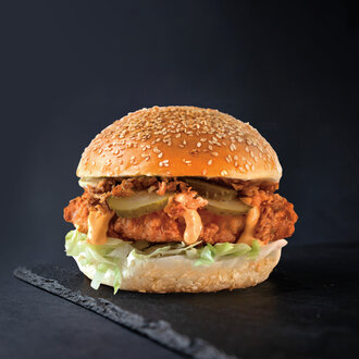 Peri Peri Piliç Burger (Orta Acılı) görseli